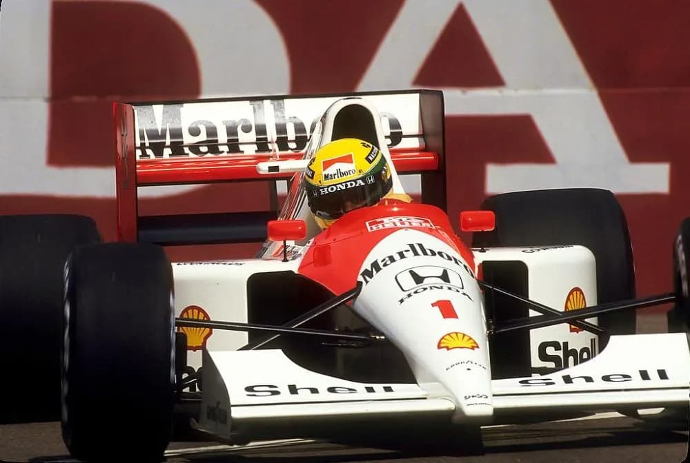 Foto:  wileynorwichphoto - Flickr: Senna @ USGP 1991, CC BY 2.0
